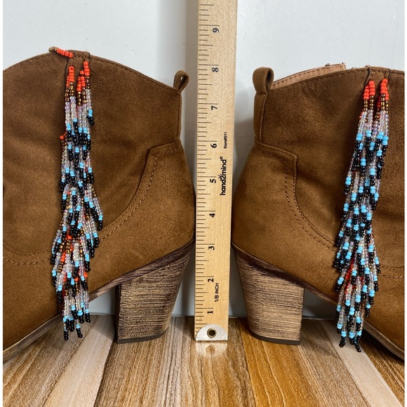 Belluci Brown Suede Heeled Boots with Beaded Tassels Women’s US Size 10.5 - Picture 9 of 9